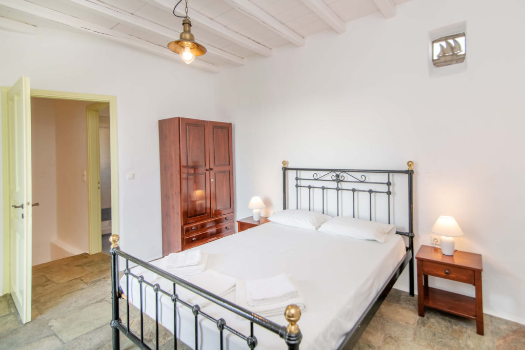 Tinos Hotels Kritamos